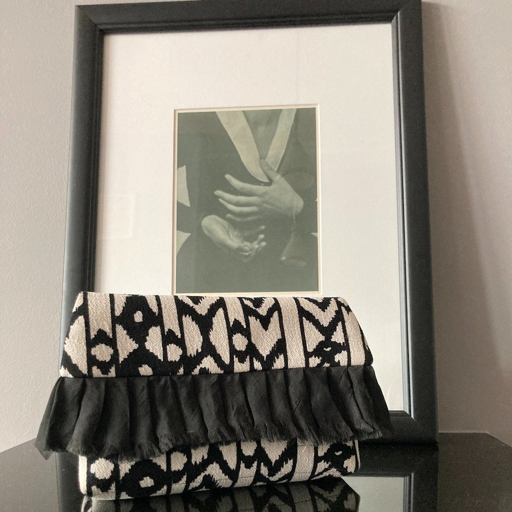 Shiraleah Chicago Fold Clutch
